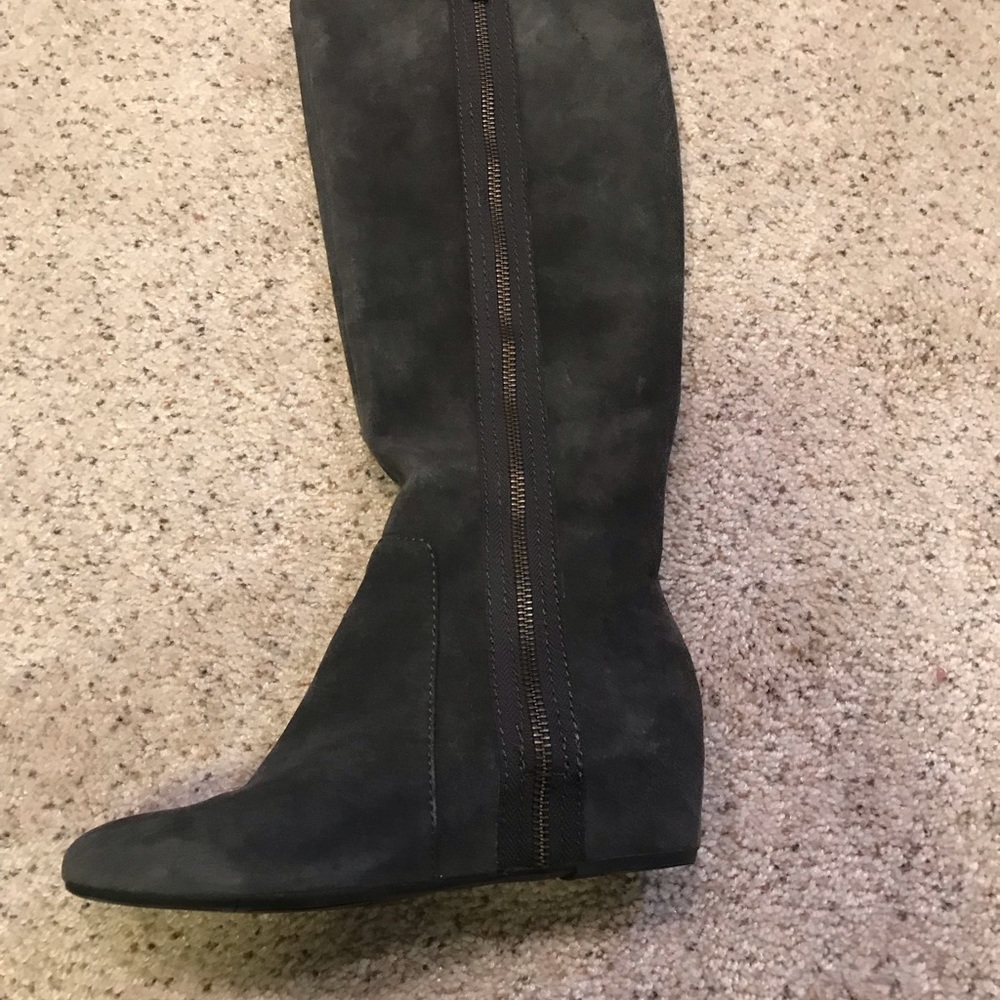 Nine West gray suede wedge boots